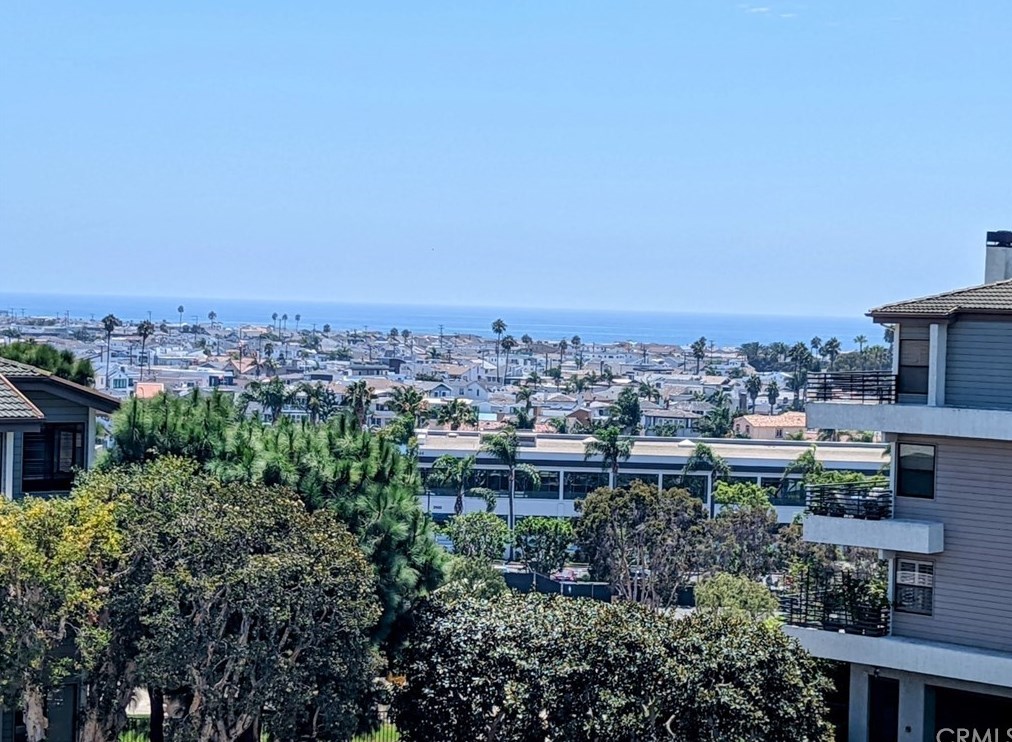 260 Cagney Ln #212, Newport Beach, CA 92663