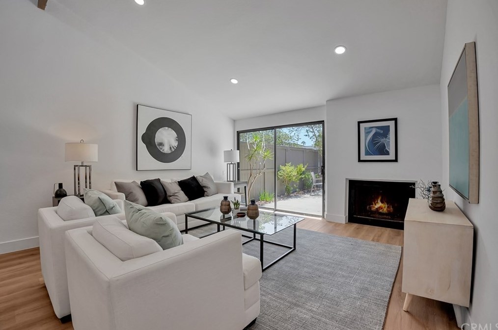 7202 Deep Harbor Dr, Huntington Beach CA  92648-3056 exterior