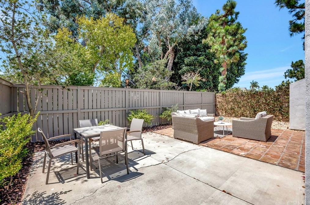 7202 Deep Harbor Dr, Huntington Beach CA  92648-3056 exterior
