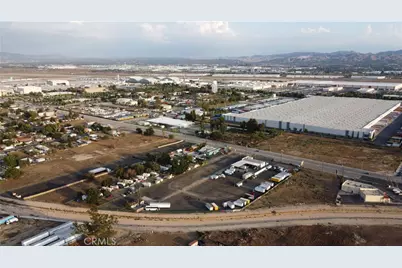 25046 3rd Street, San Bernardino, CA 92410 - Photo 2