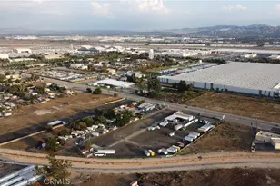 25046 3rd St, San Bernardino, CA 92410 - Photo 2