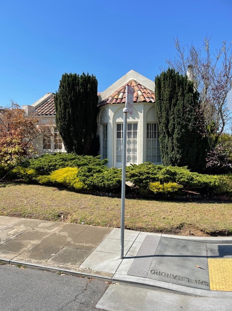 240 Darien Way, San Francisco, CA 94127