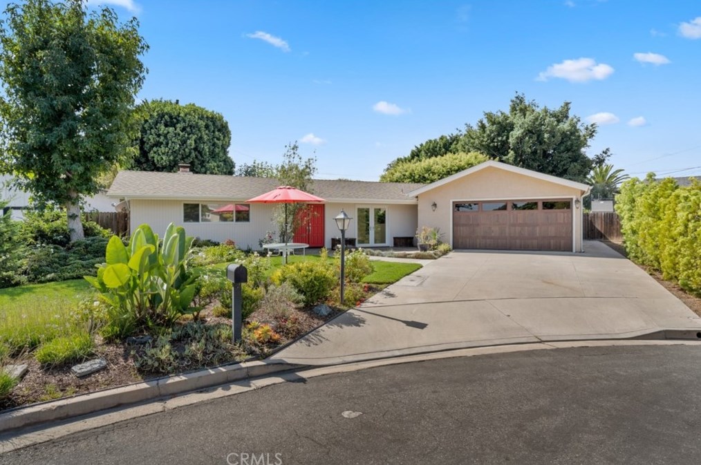 385 La Canada Way, Costa Mesa, CA 92627-4614