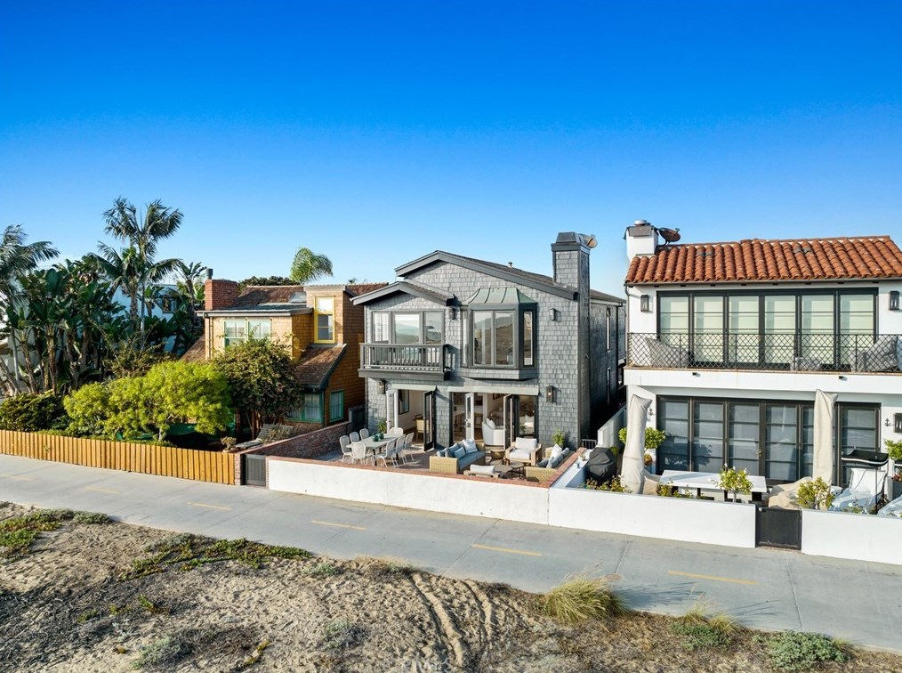 1209 W Balboa Blvd, Newport Beach, CA 92661