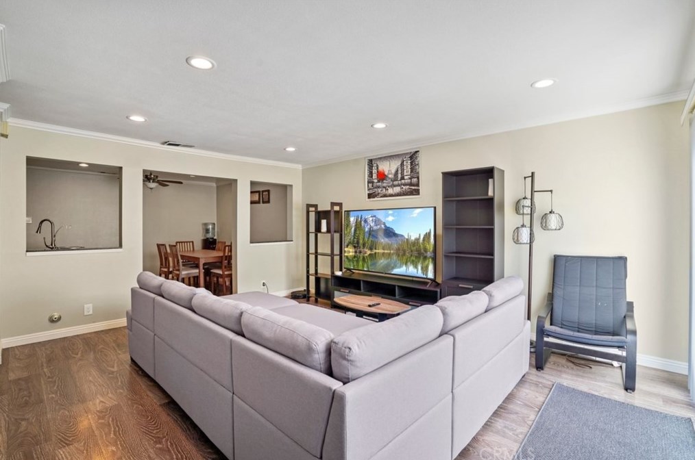 1109 W Francis St #e, Ontario, CA 91762