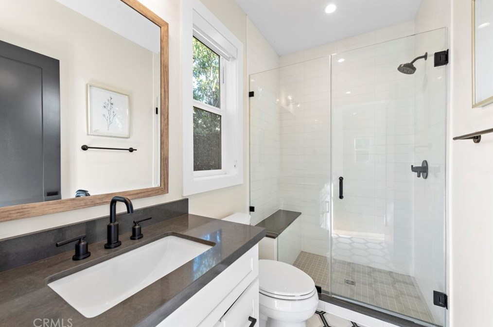 282 23rd St, Costa Mesa CA  92627-1837 exterior