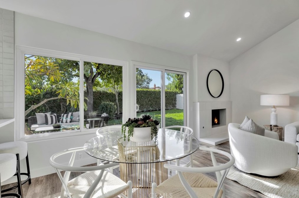 8662 Anchorage Dr, Huntington Beach CA  92646-3202 exterior