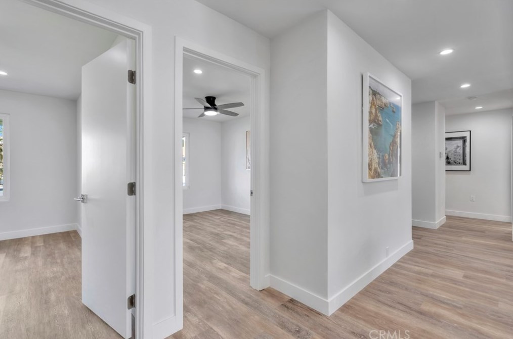 8662 Anchorage Dr, Huntington Beach CA  92646-3202 exterior