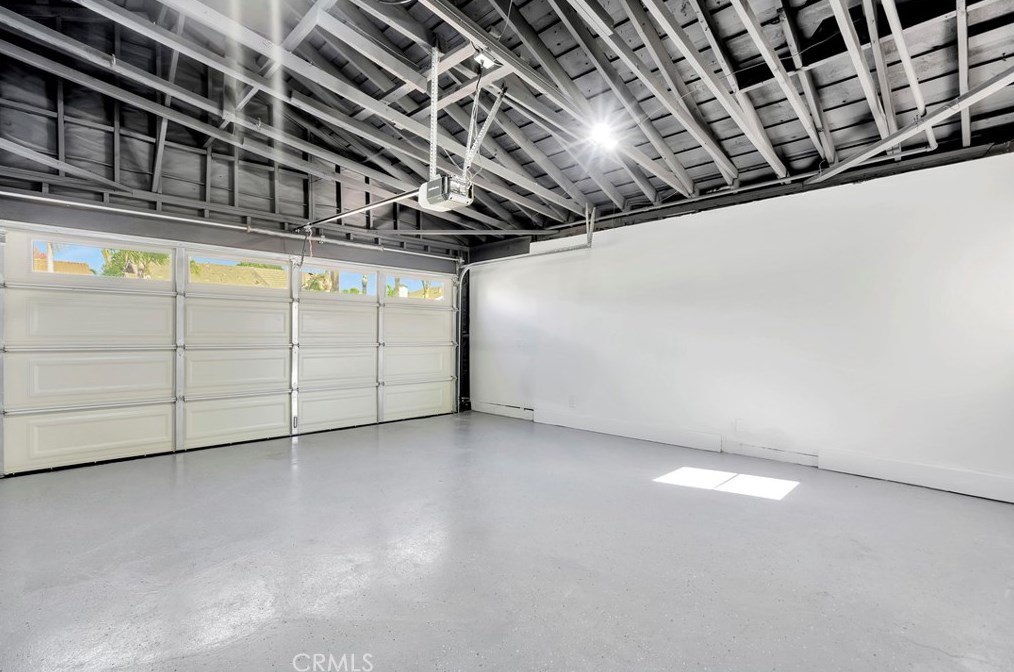 8662 Anchorage Dr, Huntington Beach CA  92646-3202 exterior