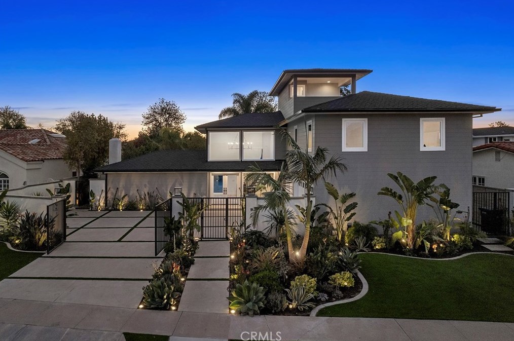 1951 Santiago Dr, Newport Beach, CA 92660