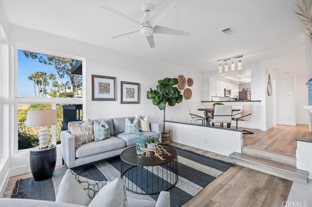 1103 Mesa Bluff Dr #3, Costa Mesa, CA 92627