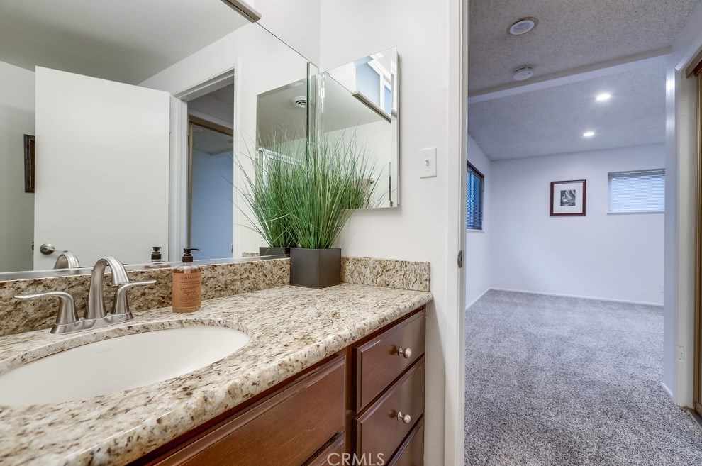 2967 Mindanao Dr, Costa Mesa CA  92626-3614 exterior
