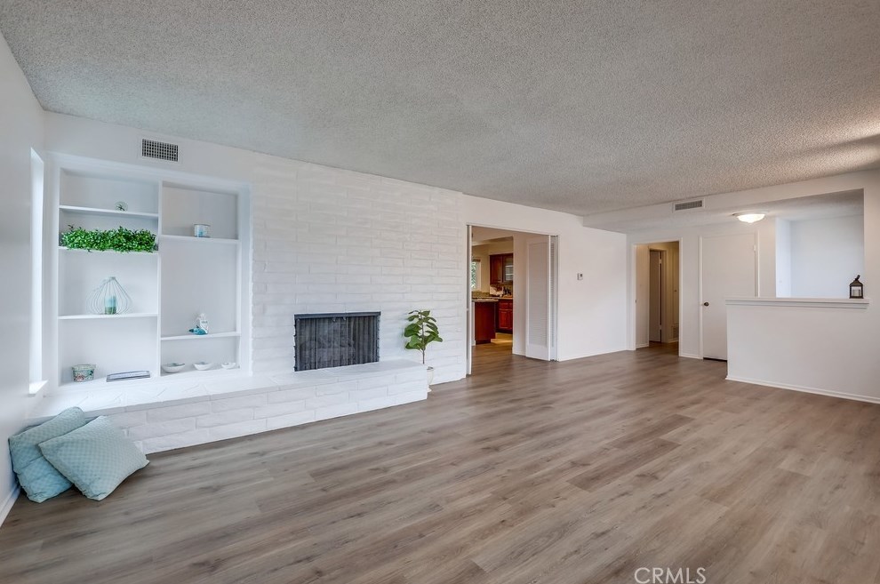 2967 Mindanao Dr, Costa Mesa CA  92626-3614 exterior