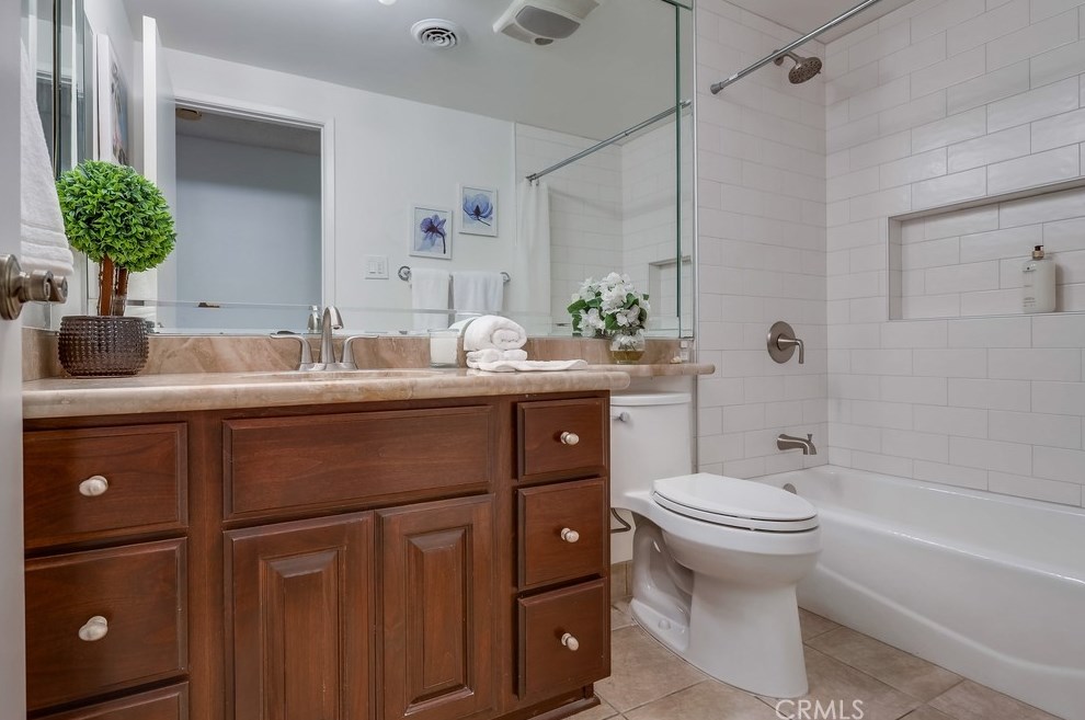 2967 Mindanao Dr, Costa Mesa CA  92626-3614 exterior