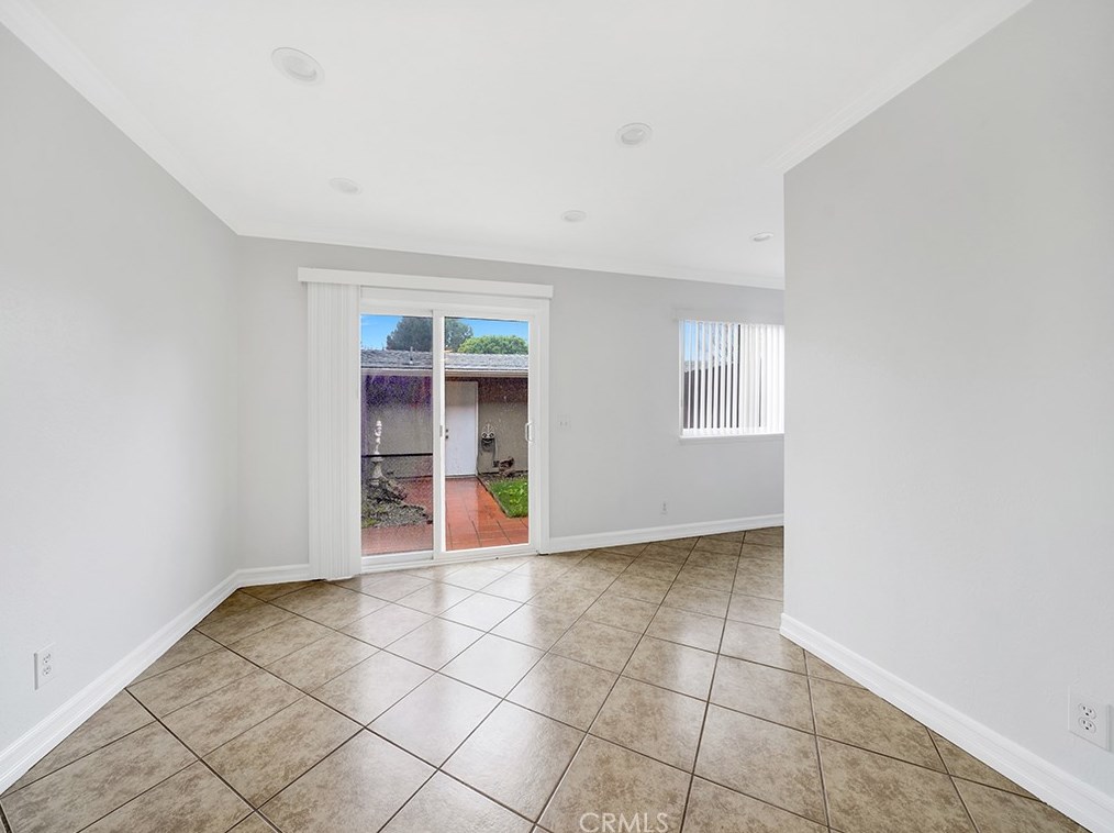 1432 Deauville Pl, Costa Mesa CA  92626-2628 exterior