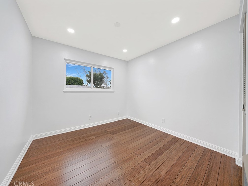 1432 Deauville Pl, Costa Mesa CA  92626-2628 exterior