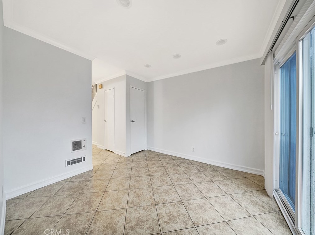 1432 Deauville Pl, Costa Mesa CA  92626-2628 exterior