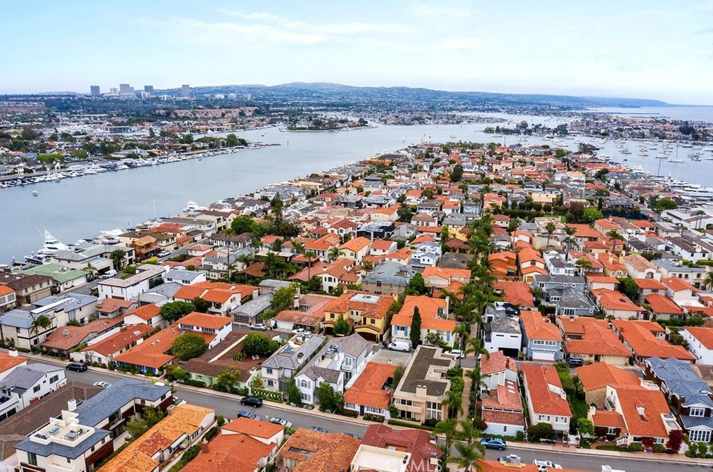 223 Via Orvieto, Newport Beach, CA 92663