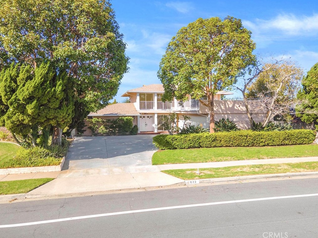 1833 Santiago Dr, Newport Beach, CA 92660