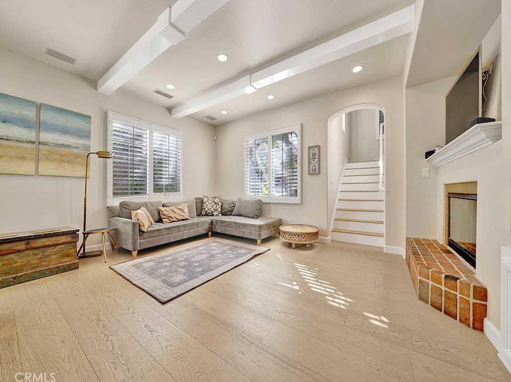 24 Arborside, Irvine CA  92603-0110 exterior