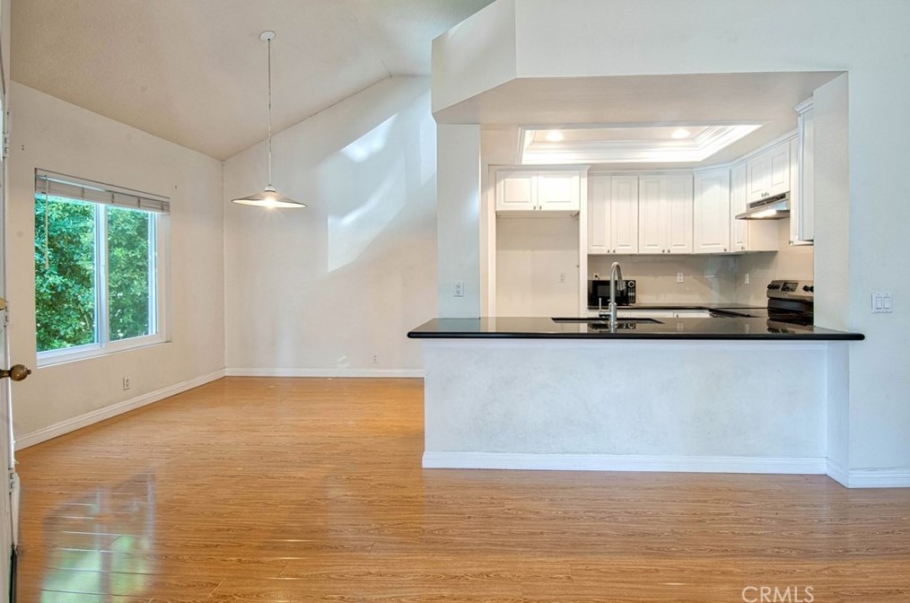 6 Rice Aisle #117, Irvine, CA 92612