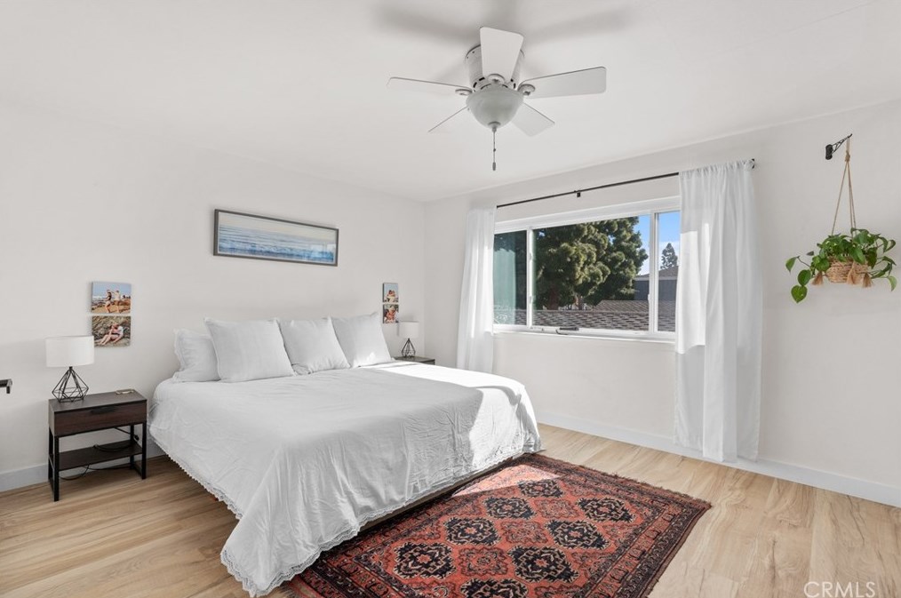 106 Yorktown Ln, Costa Mesa CA  92626-6549 exterior