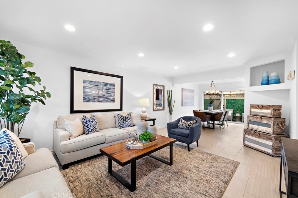 12 Sand Dollar Ct #6, Newport Beach, CA 92663