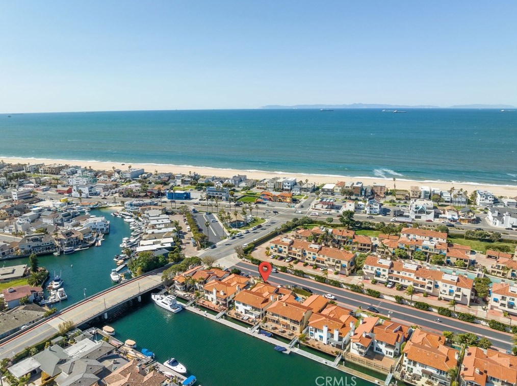 16572 Grimaud Ln, Huntington Beach, CA 92649