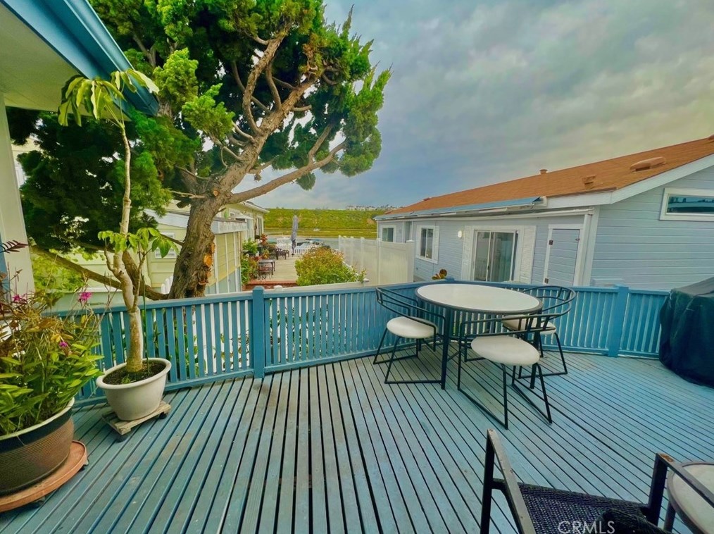 8 Saratoga, Newport Beach, CA 92660