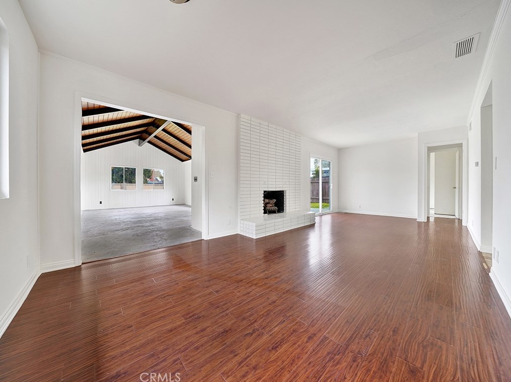 266 Cecil Pl, Costa Mesa, CA 92627-1817