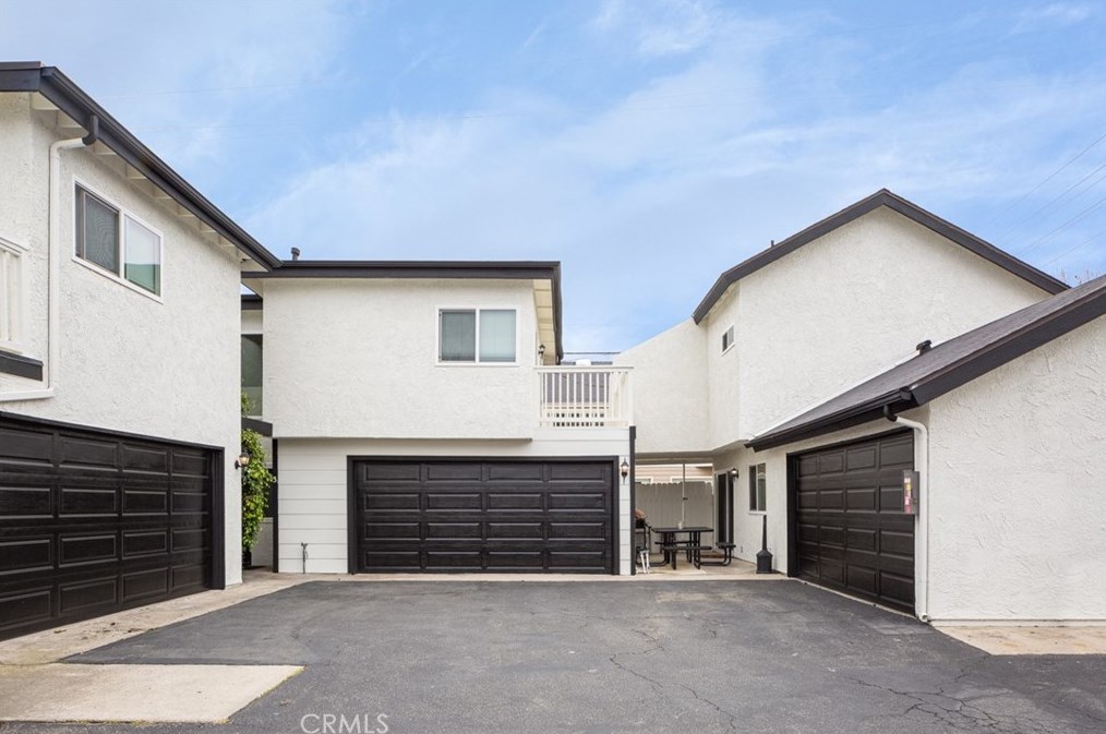 131 Wilson St, Costa Mesa, CA 92627-1519