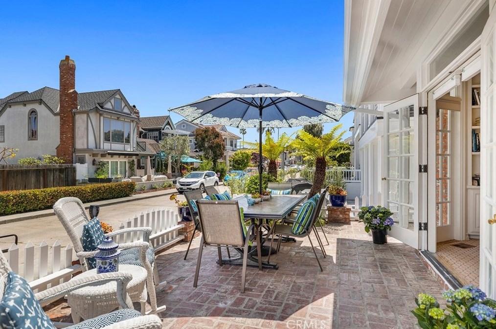 229 Opal Ave, Newport Beach, CA 92662