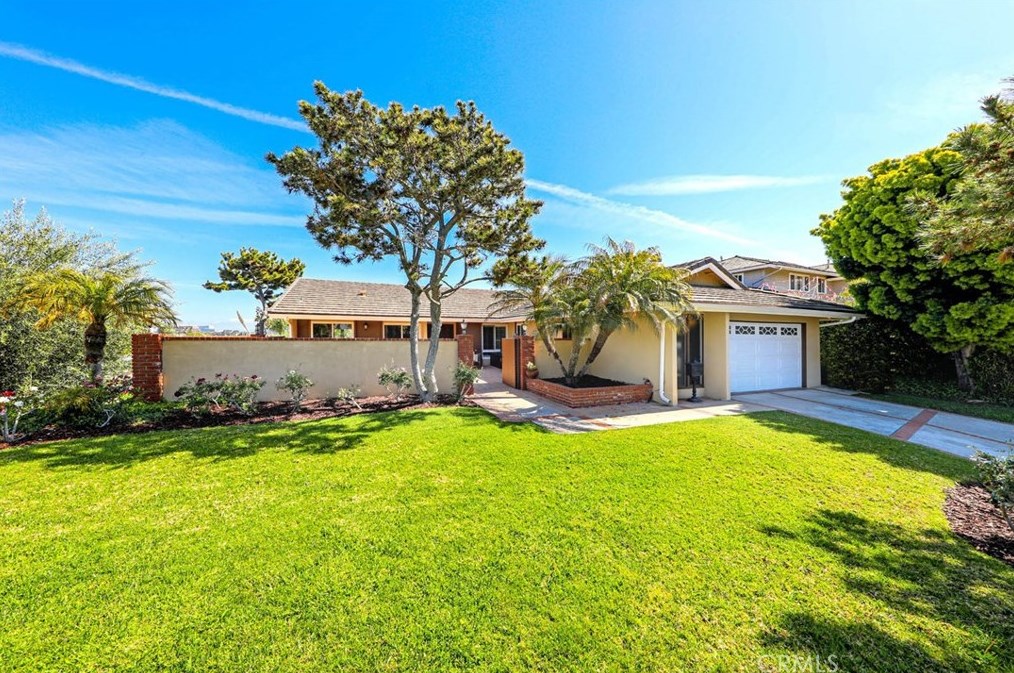 2942 Alta Vista Dr, Newport Beach, CA 92660