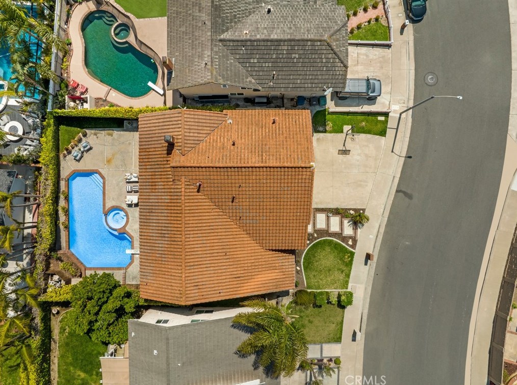 21822 Oceanbreeze Ln, Huntington Beach, CA 92646-8257