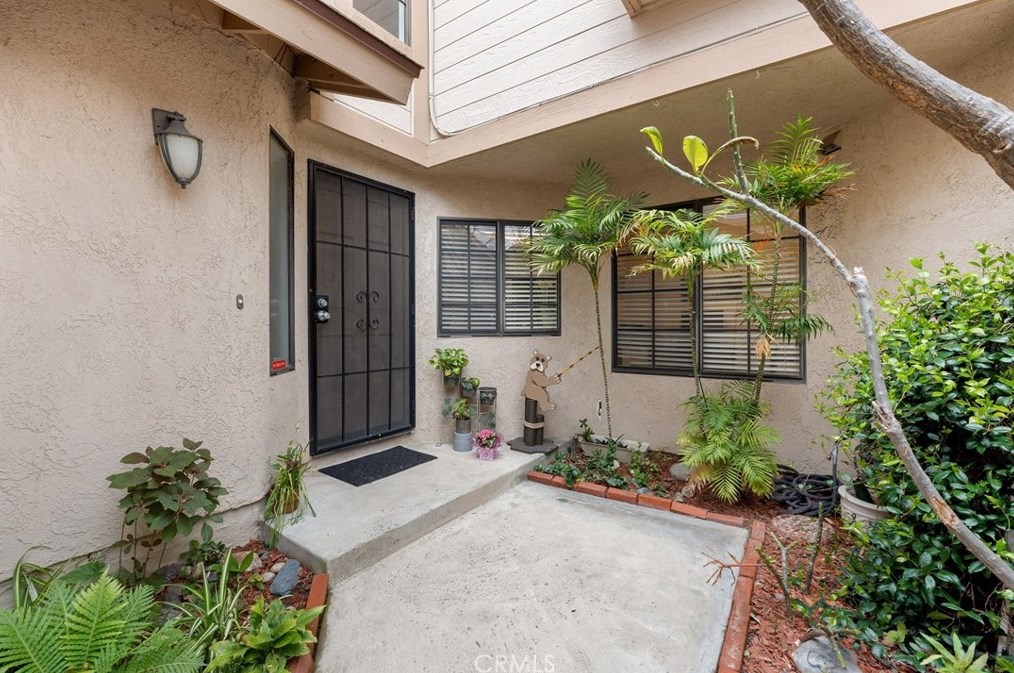 25222 Grovewood, El Toro, CA 92630