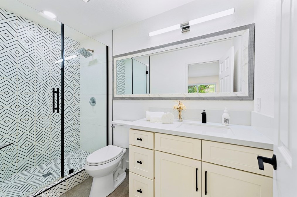 23404 El Reposa, Laguna Beach CA  92656-1106 exterior