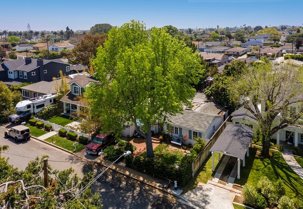 275 Walnut St, Costa Mesa, CA 92627