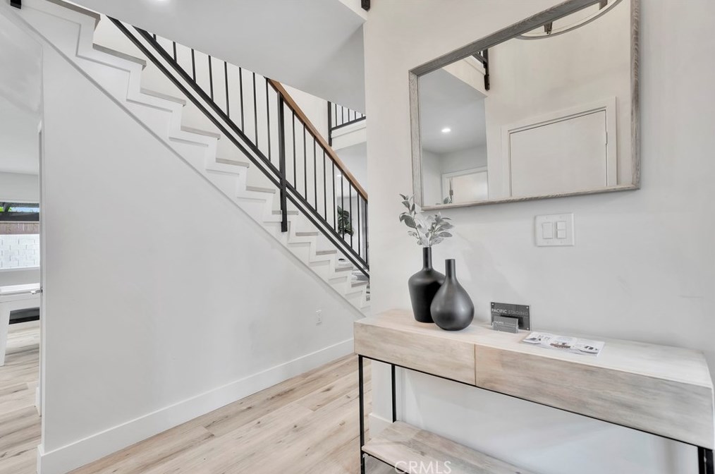 9521 Landfall Dr, Huntington Beach CA  92646-8211 exterior