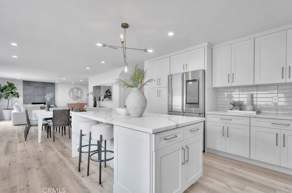 9521 Landfall Dr, Huntington Beach CA  92646-8211 exterior