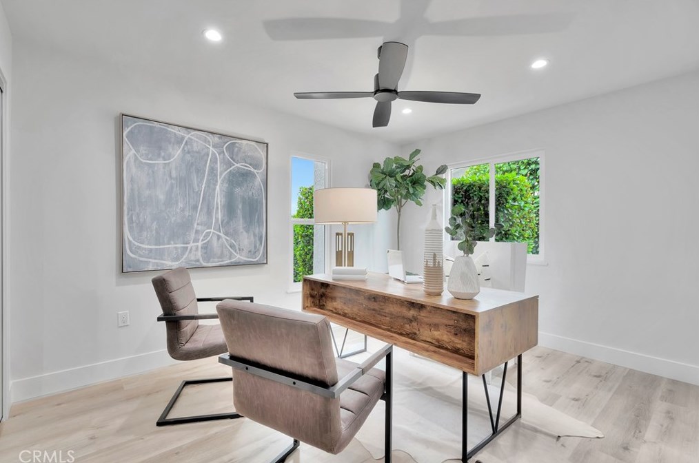9521 Landfall Dr, Huntington Beach CA  92646-8211 exterior