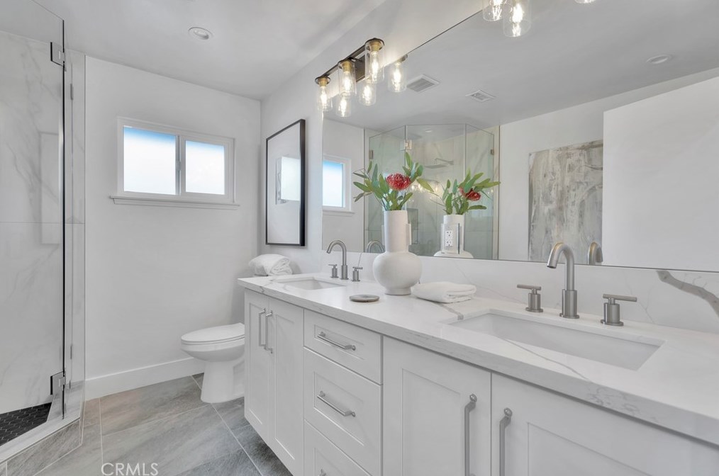 9521 Landfall Dr, Huntington Beach CA  92646-8211 exterior