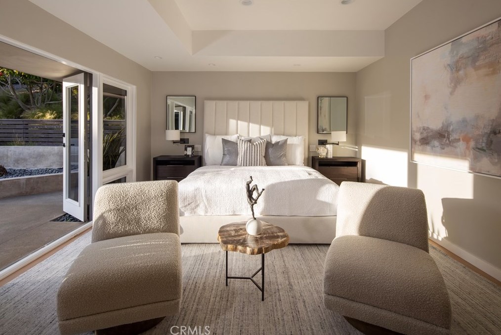 2526 Monaco Dr, Laguna Beach CA  92651-1009 exterior