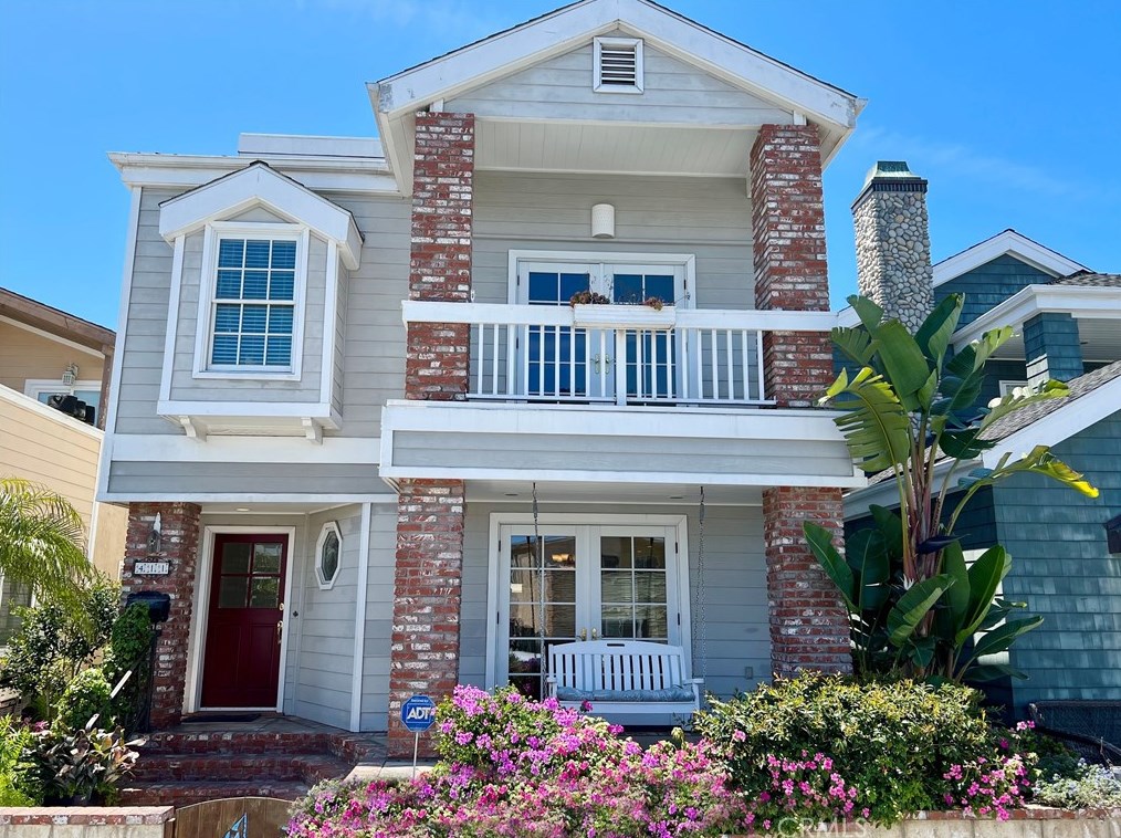 411 E Balboa Blvd, Newport Beach, CA 92661