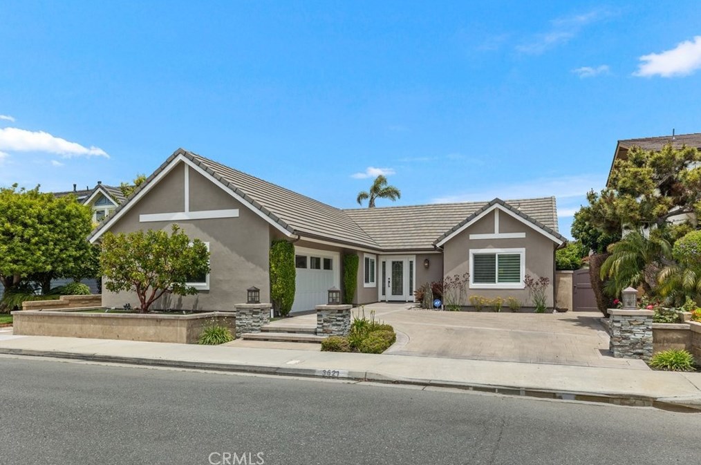 3621 Rebel Cir, Huntington Beach, CA 92649-2513