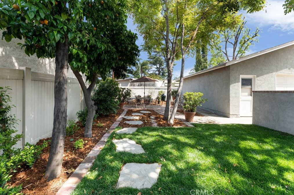 171 Lincoln Ave, Pomona CA  91767-3817 exterior