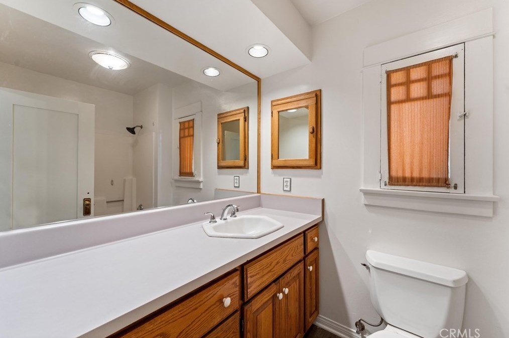 171 Lincoln Ave, Pomona CA  91767-3817 exterior