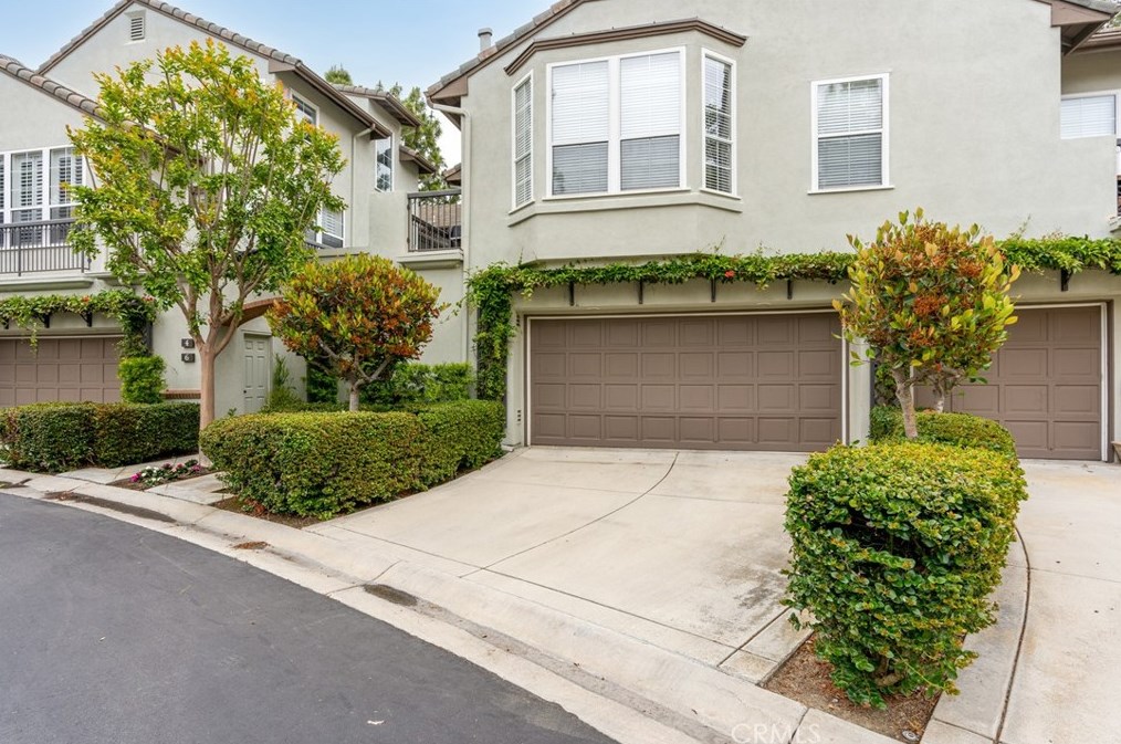 8 Anjou, Newport Beach, CA 92657