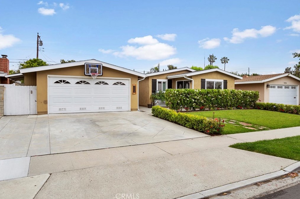 3228 Iowa St, Costa Mesa, CA 92626