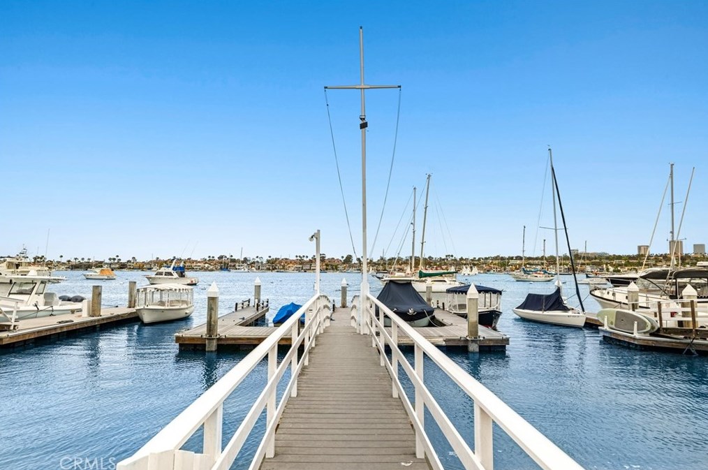 1411 E Bay Ave, Newport Beach, CA 92661