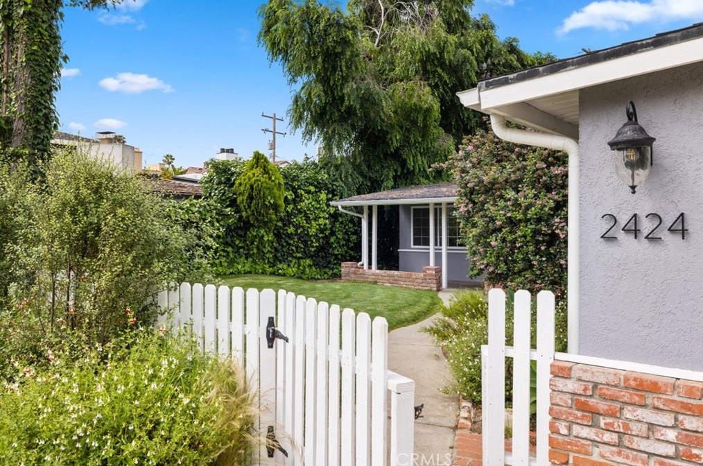 2424 Holly Ln, Newport Beach, CA 92663